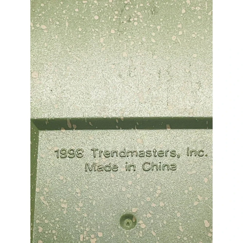 Vintage 1998 Trendmasters Godzilla Thunderblast Tank Vehicle‎